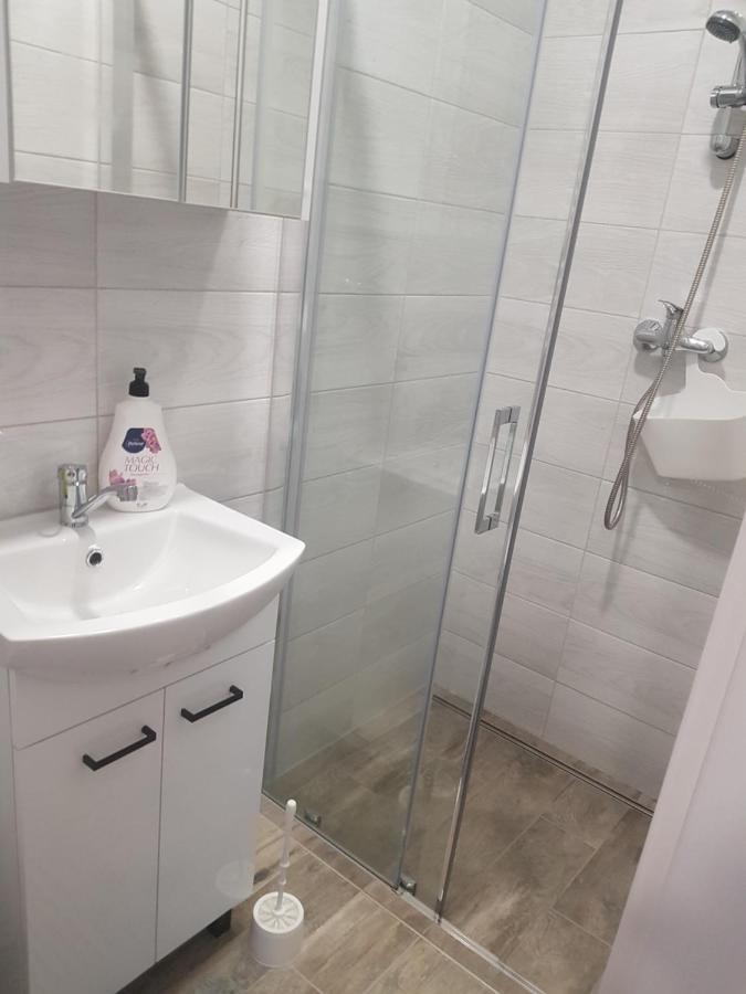 Stas-Przy Szkole Nr3 W Skawie Skawa Extérieur photo