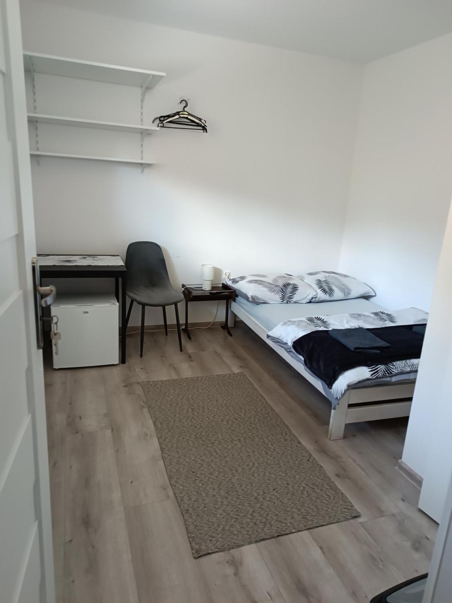Stas-Przy Szkole Nr3 W Skawie Skawa Extérieur photo